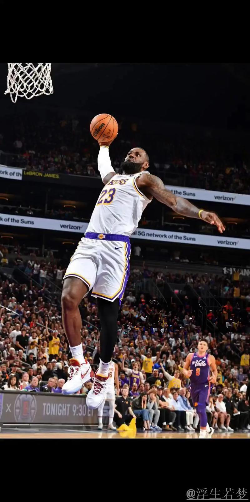 东契奇妙传快攻 詹姆斯战斧扣篮 东契奇妙传快攻 詹姆斯战斧扣篮