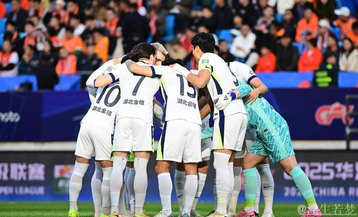 青岛海牛客场不敌武汉三镇 青岛海牛客场不敌武汉三镇