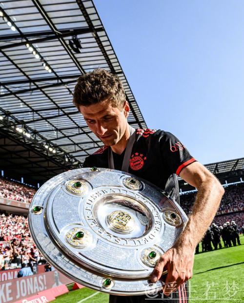 穆勒替补出战迎德甲第500场，职业生涯数据累积150球211助攻！