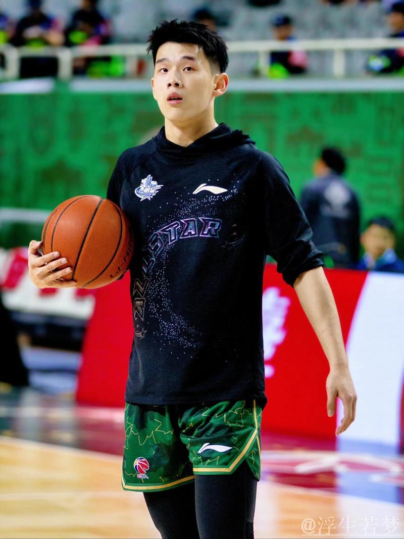 林葳狂砍36分创赛季新高 南京逆转击败四川 林葳狂砍36分创赛季新高 南京逆转击败四川