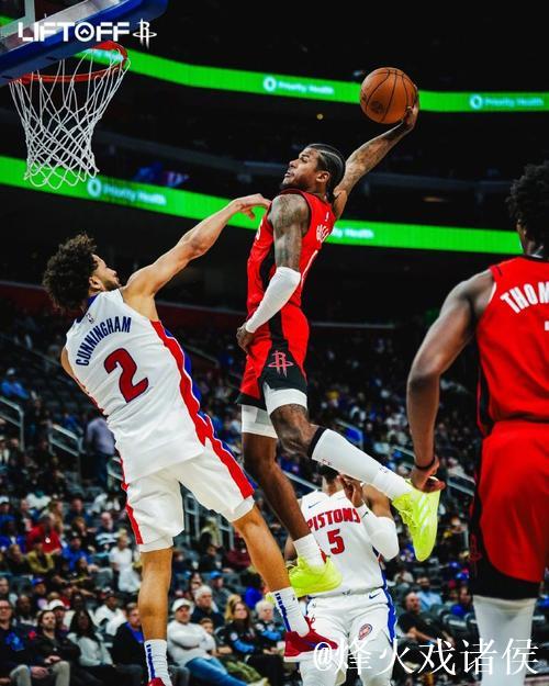 格林惊艳隔扣助火箭险胜活塞 步行者强势击败尼克斯 格林惊艳隔扣助火箭险胜活塞 步行者强势击败尼克斯